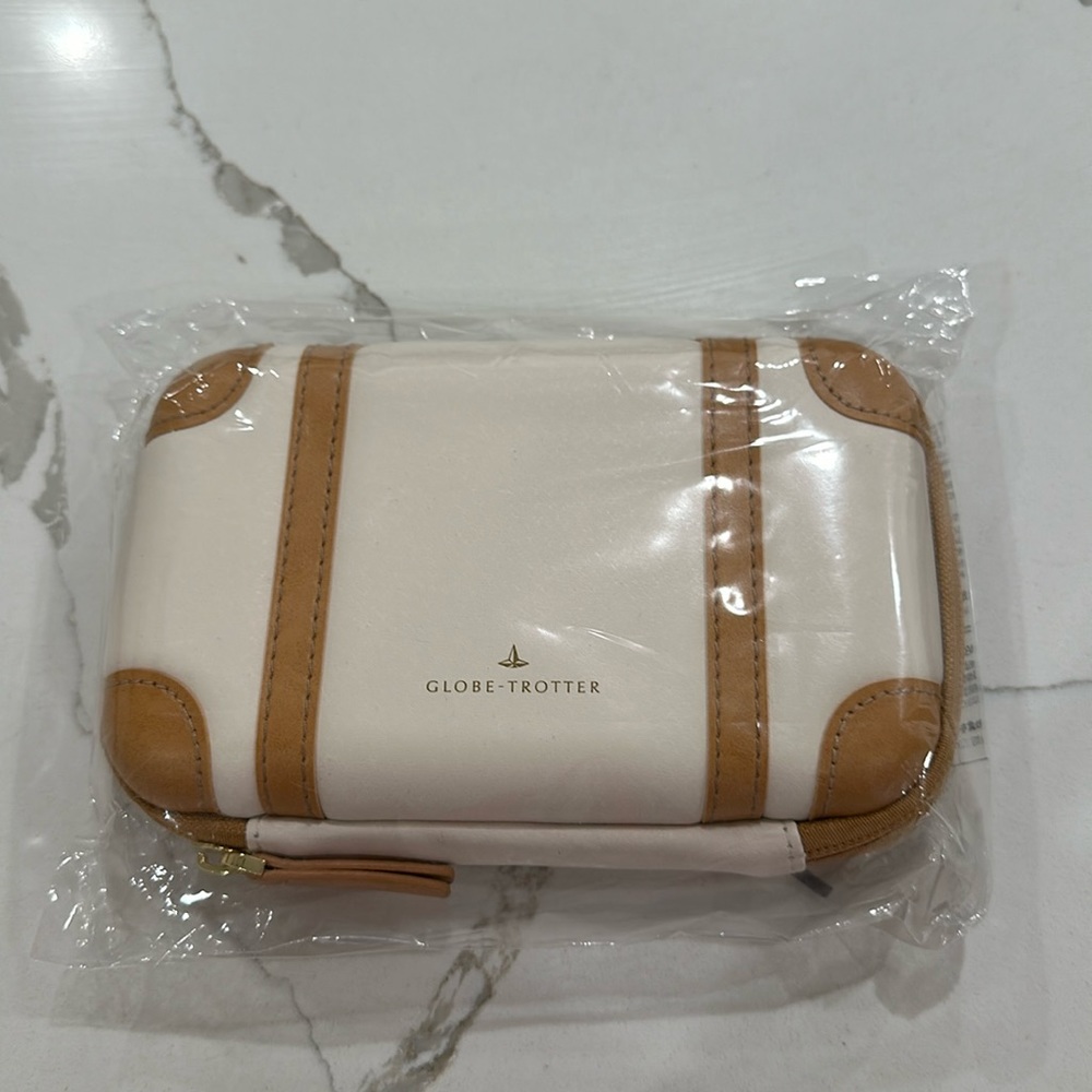 GLOBE-TROTTER Travel Bag
